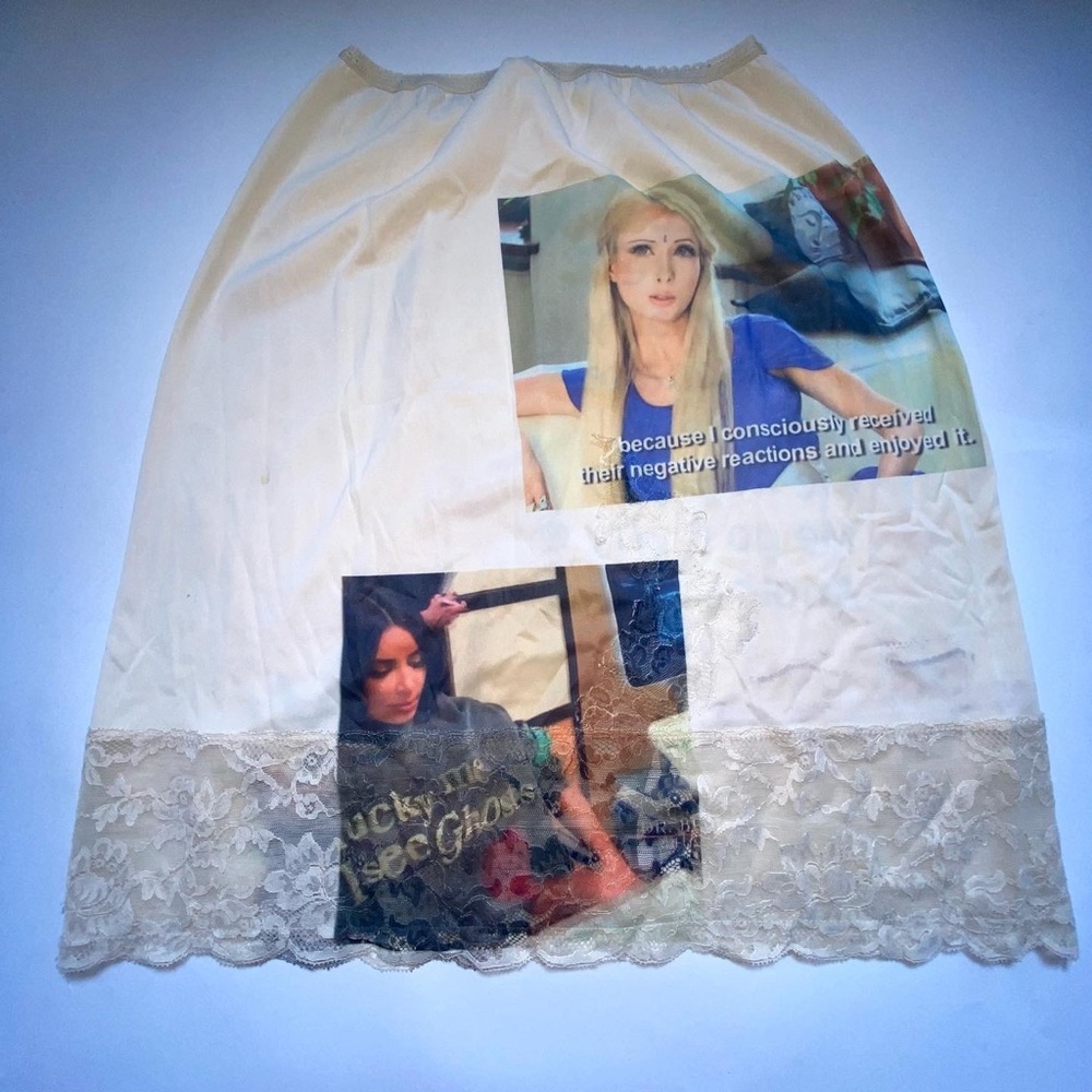 [SOLD] stomachofurdeadsoulmate silk skirt